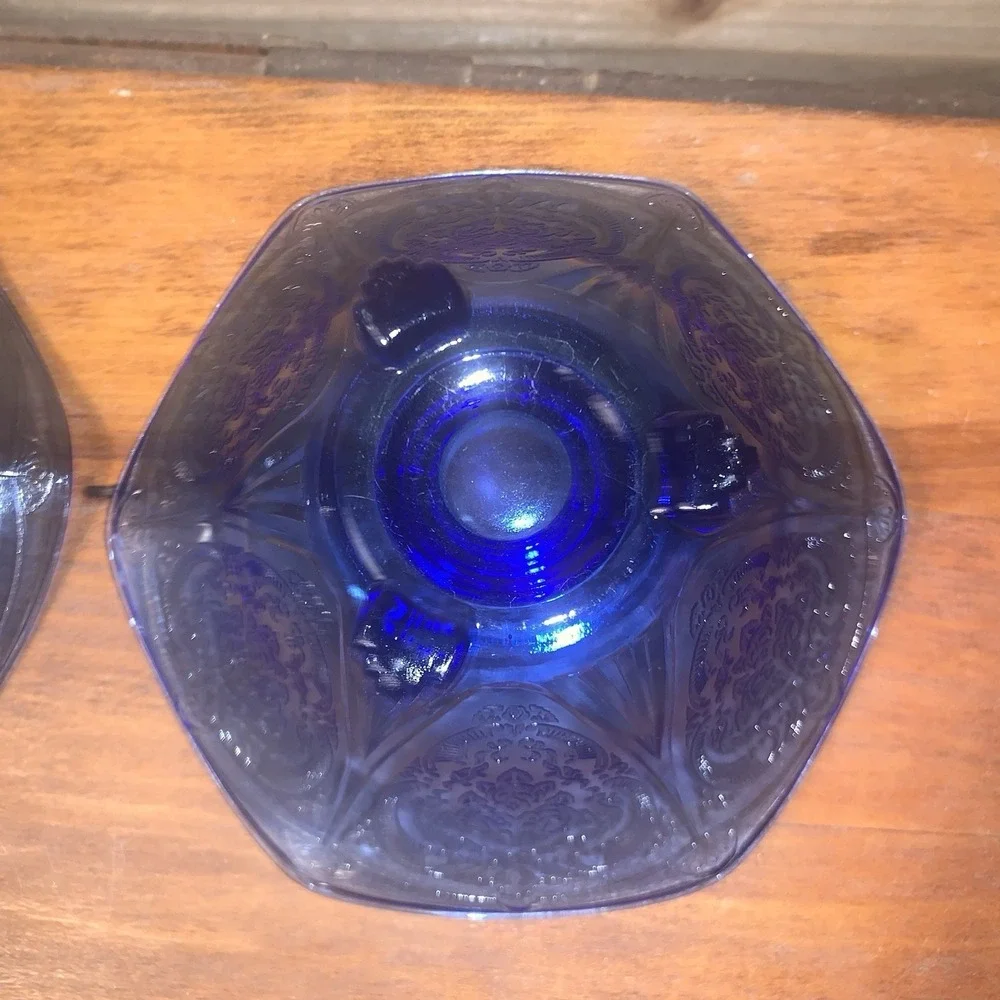 HAZEL ATLAS COBALT BLUE ROYAL LACE‎ RUFFLED PAIR 2 CANDLESTICKS VERY RARE EUC
